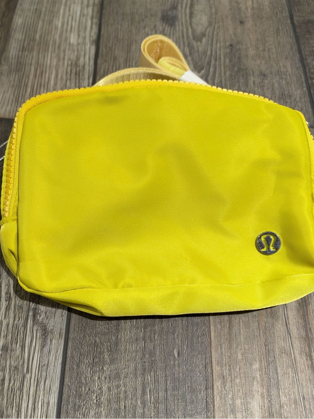 Lululemon Everywhere Sling Bag